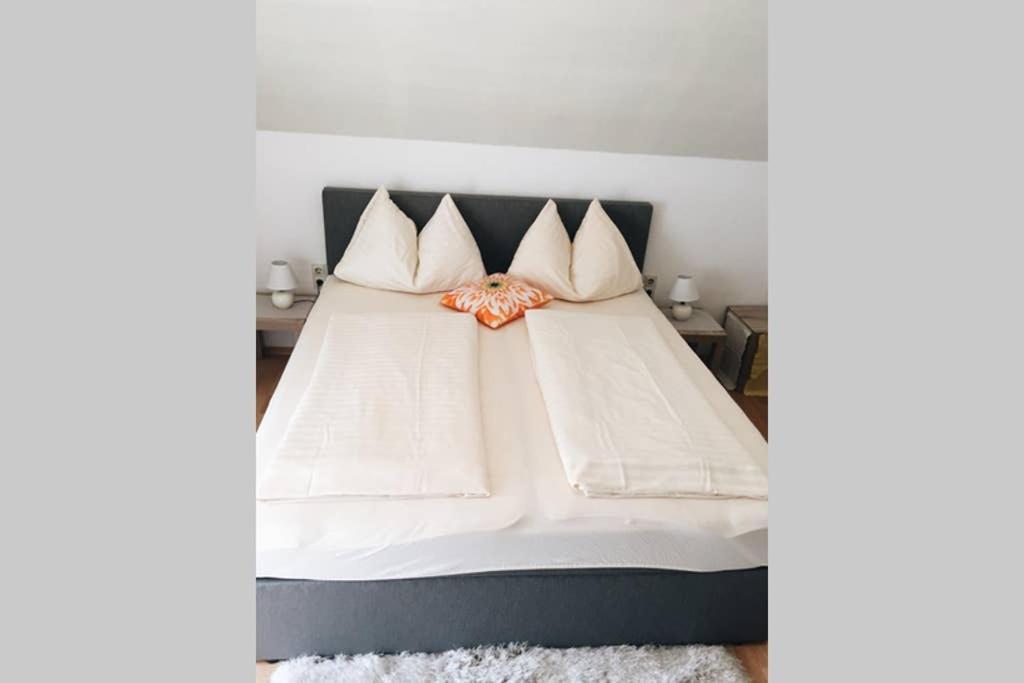 Gemuetliches Ferienhaus Am Waldrand Tropolach Luaran gambar